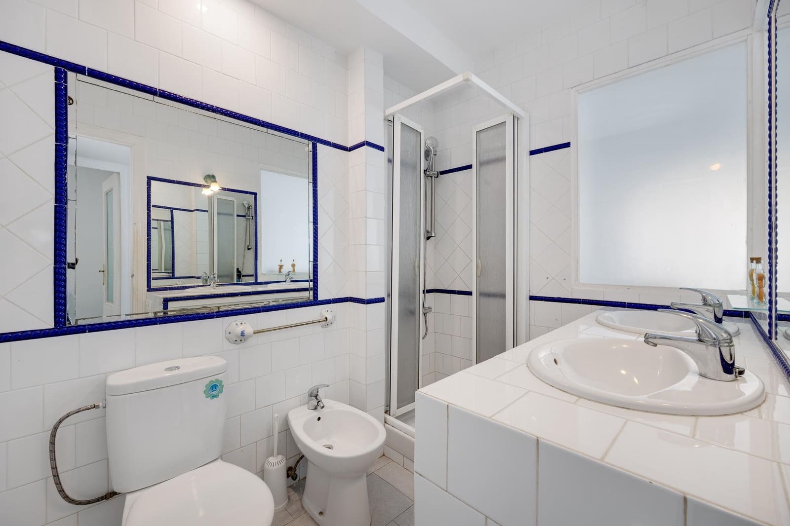 Bungalow de 2 habitaciones en Torrevieja en venta - 124.900 € (Ref: 9915777)