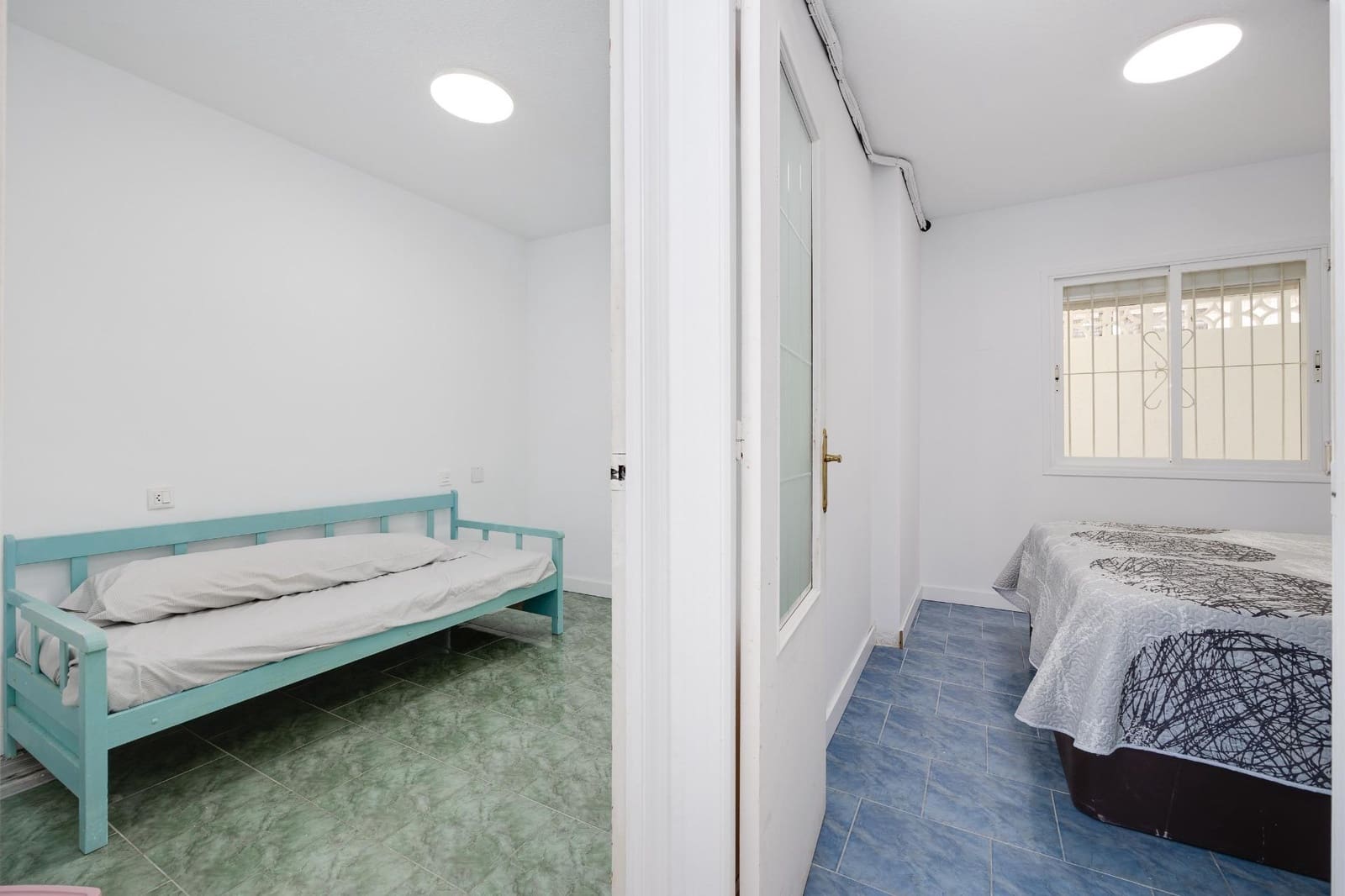 Bungalow de 2 habitaciones en Torrevieja en venta - 124.900 € (Ref: 9915777)
