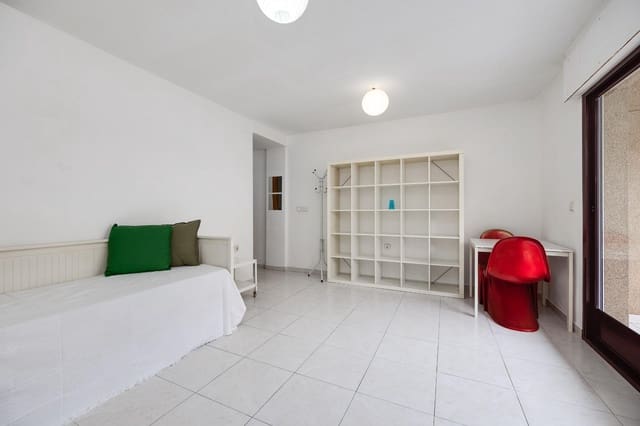 Studio for sale in Avenida Habaneras - Curva de Palangre, Torrevieja - € 89,900 (Ref: 9915779)