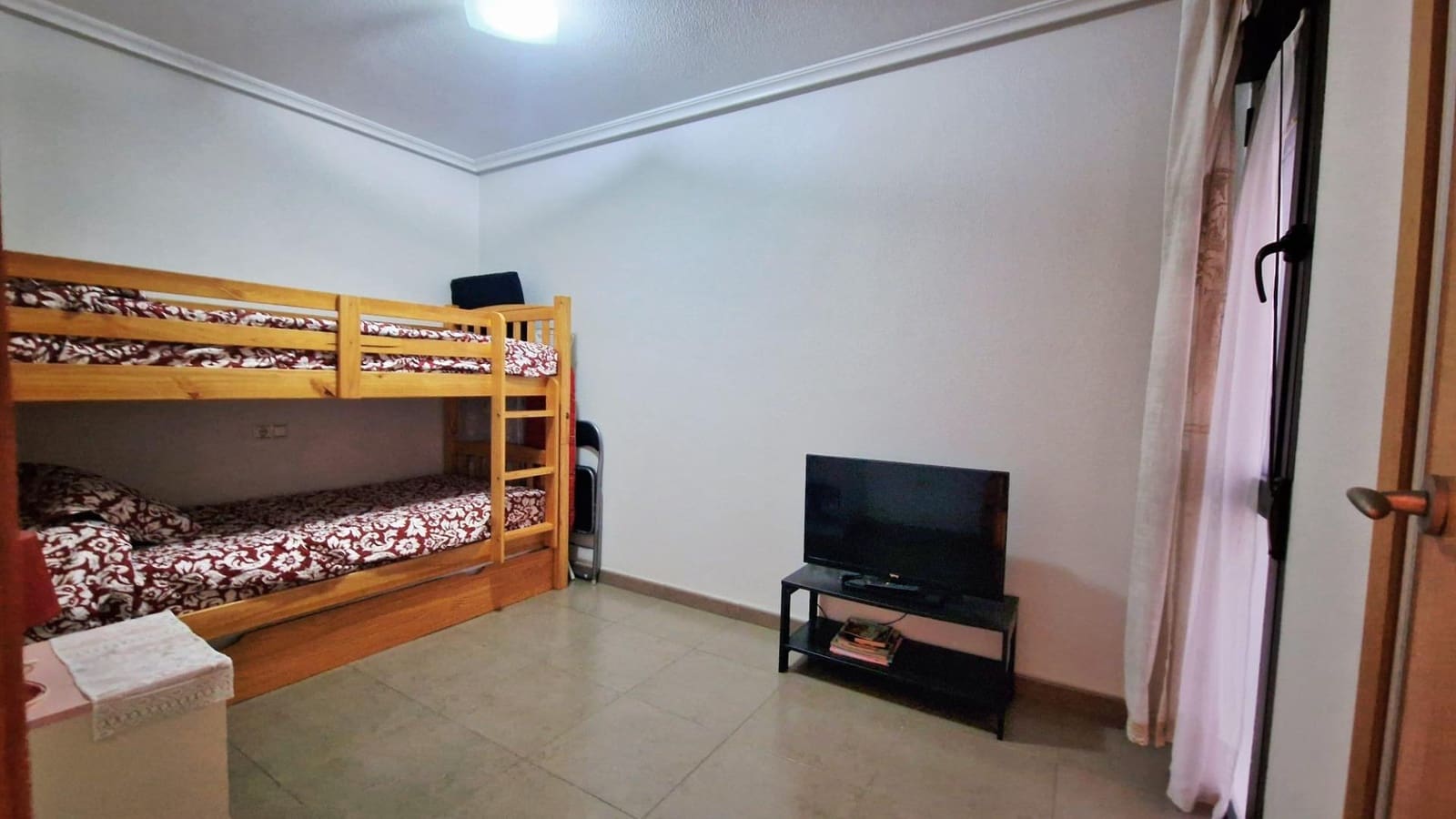 2 camera da letto Appartamento da affitare come casa vacanza in Torrevieja con garage - 850 € (Rif: 9927362)