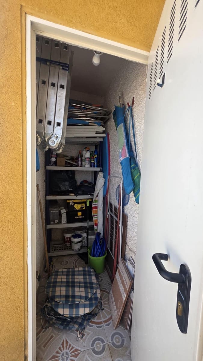 2 makuuhuone Rivitalo myytävänä paikassa Torrevieja - 125 000 € (Ref: 9975383)