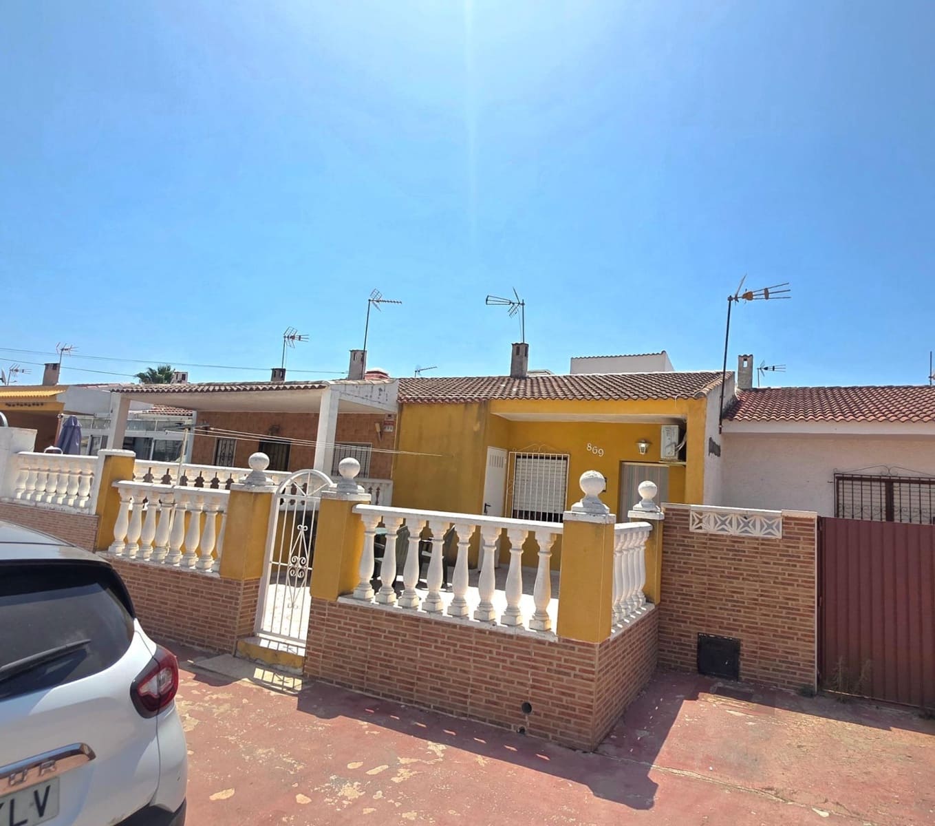 2 makuuhuone Rivitalo myytävänä paikassa Torrevieja - 125 000 € (Ref: 9975383)