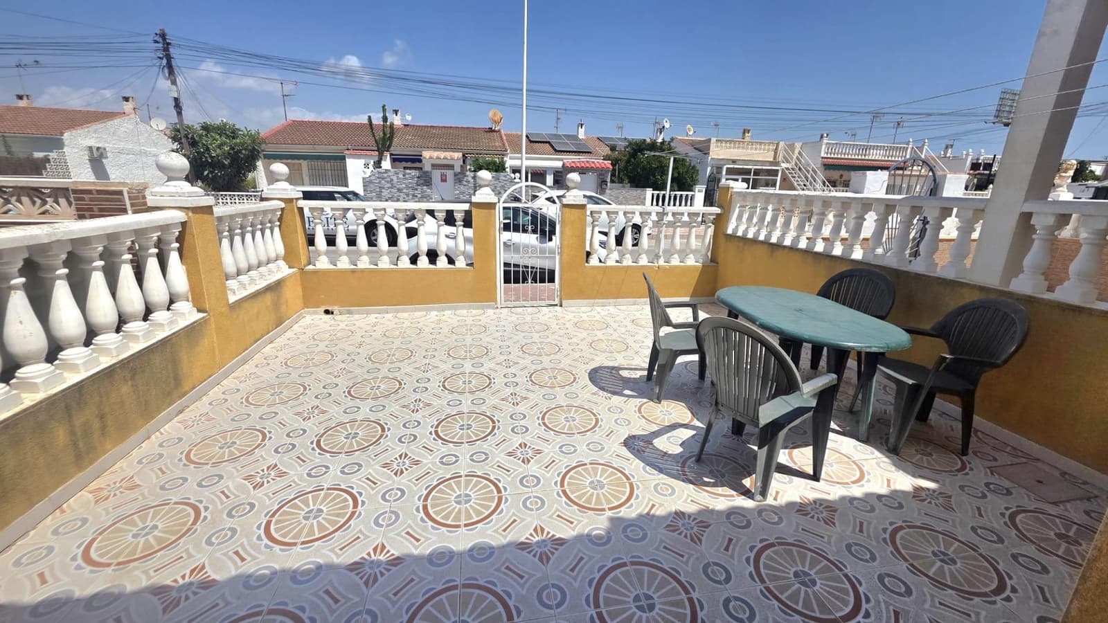 2 makuuhuone Rivitalo myytävänä paikassa Torrevieja - 125 000 € (Ref: 9975383)