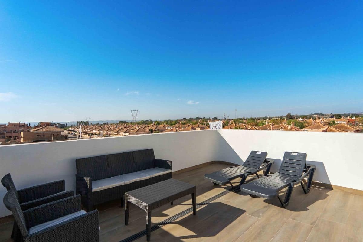 3 soveværelse Villa til salg i Los Montesinos med swimmingpool - € 535.000 (Ref: 9978808)