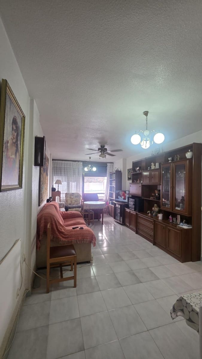 2 slaapkamer Appartement te koop in Torrevieja met zwembad - € 133.000 (Ref: 9994195)