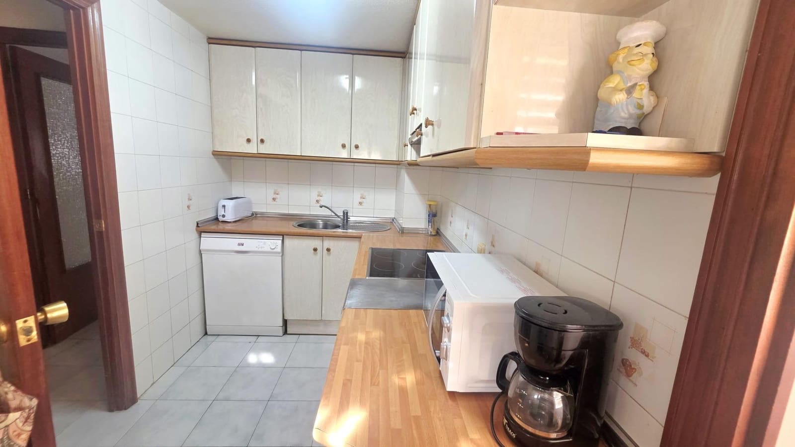 2 slaapkamer Appartement te koop in Torrevieja met zwembad - € 133.000 (Ref: 9994195)