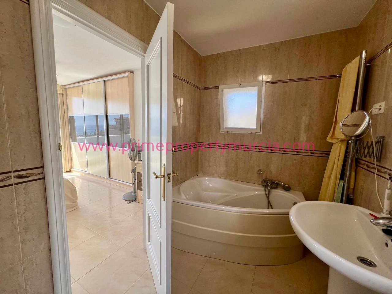 4 slaapkamer Villa te koop in Bolnuevo met zwembad garage - € 465.000 (Ref: 10039425)