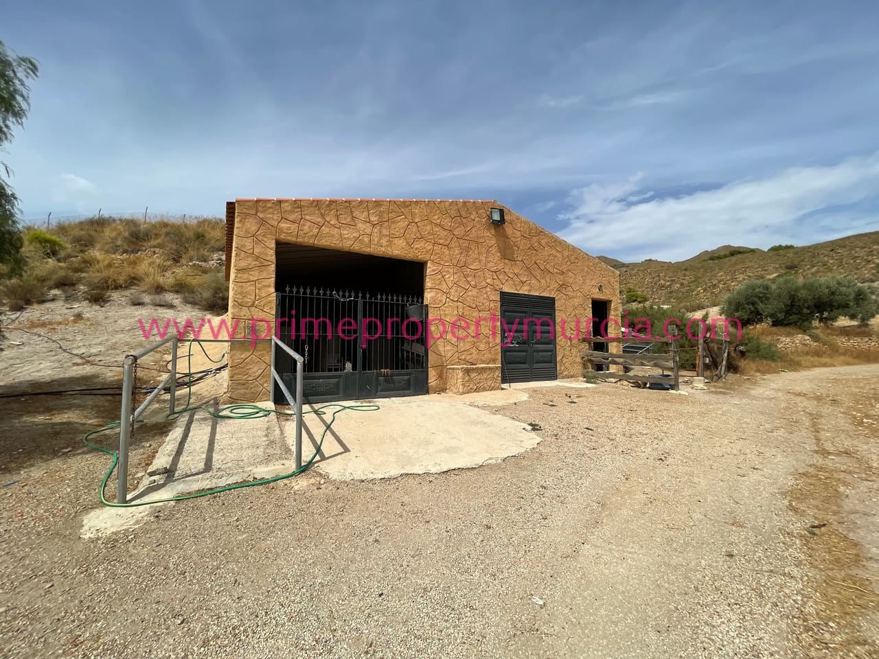 4 bedroom Finca/Country House for sale in Mazarron with pool garage - € 365,000 (Ref: 7078101)