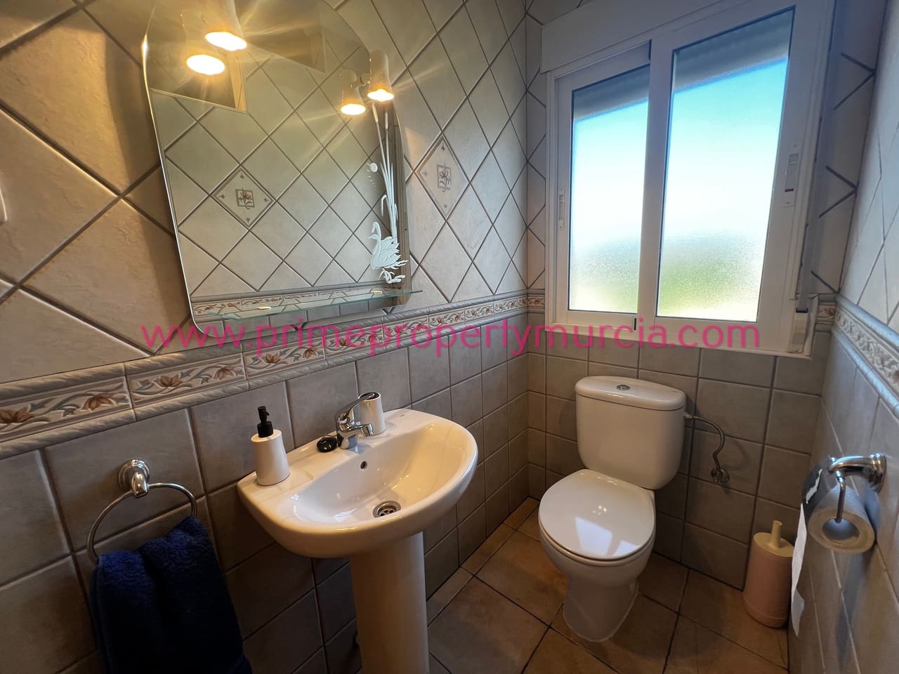 5 sypialnia Finka/Dom wiejski na sprzedaż w Leiva z basenem garażem - 535 000 € (Ref: 7693936)