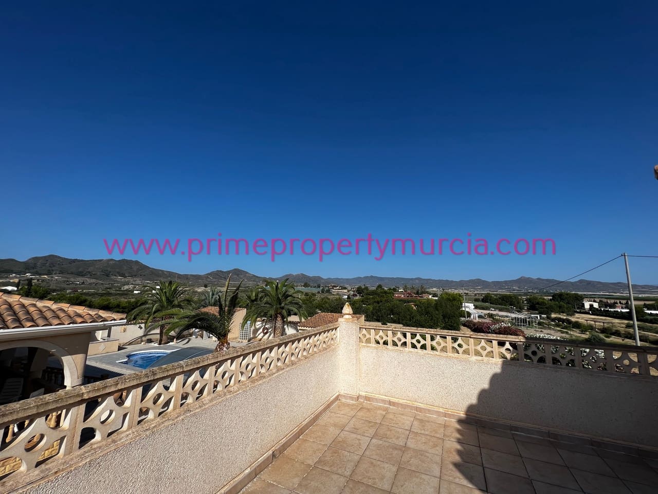 5 sypialnia Finka/Dom wiejski na sprzedaż w Leiva z basenem garażem - 535 000 € (Ref: 7693936)