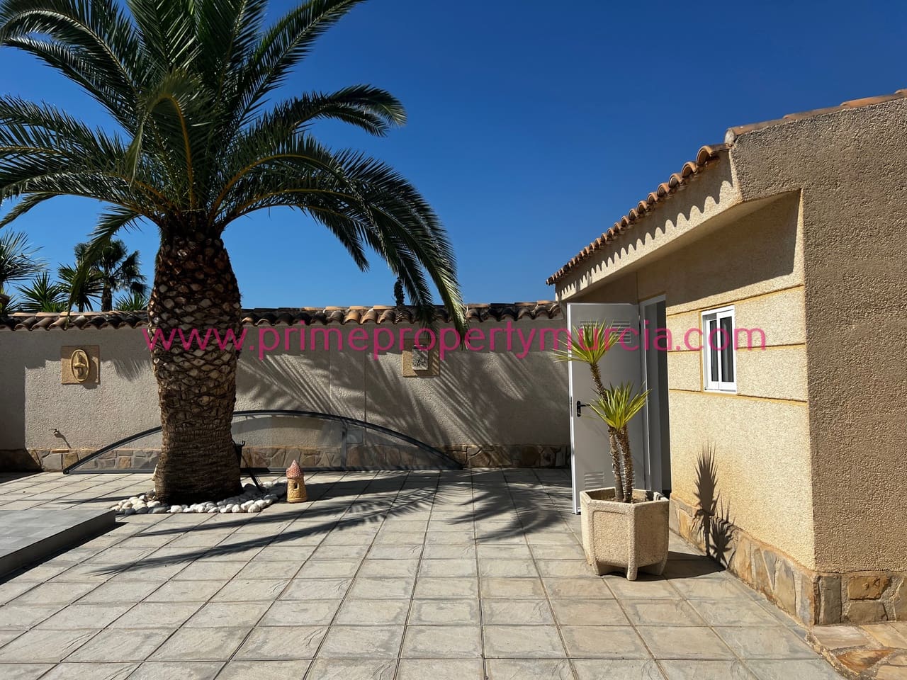 5 sypialnia Finka/Dom wiejski na sprzedaż w Leiva z basenem garażem - 535 000 € (Ref: 7693936)