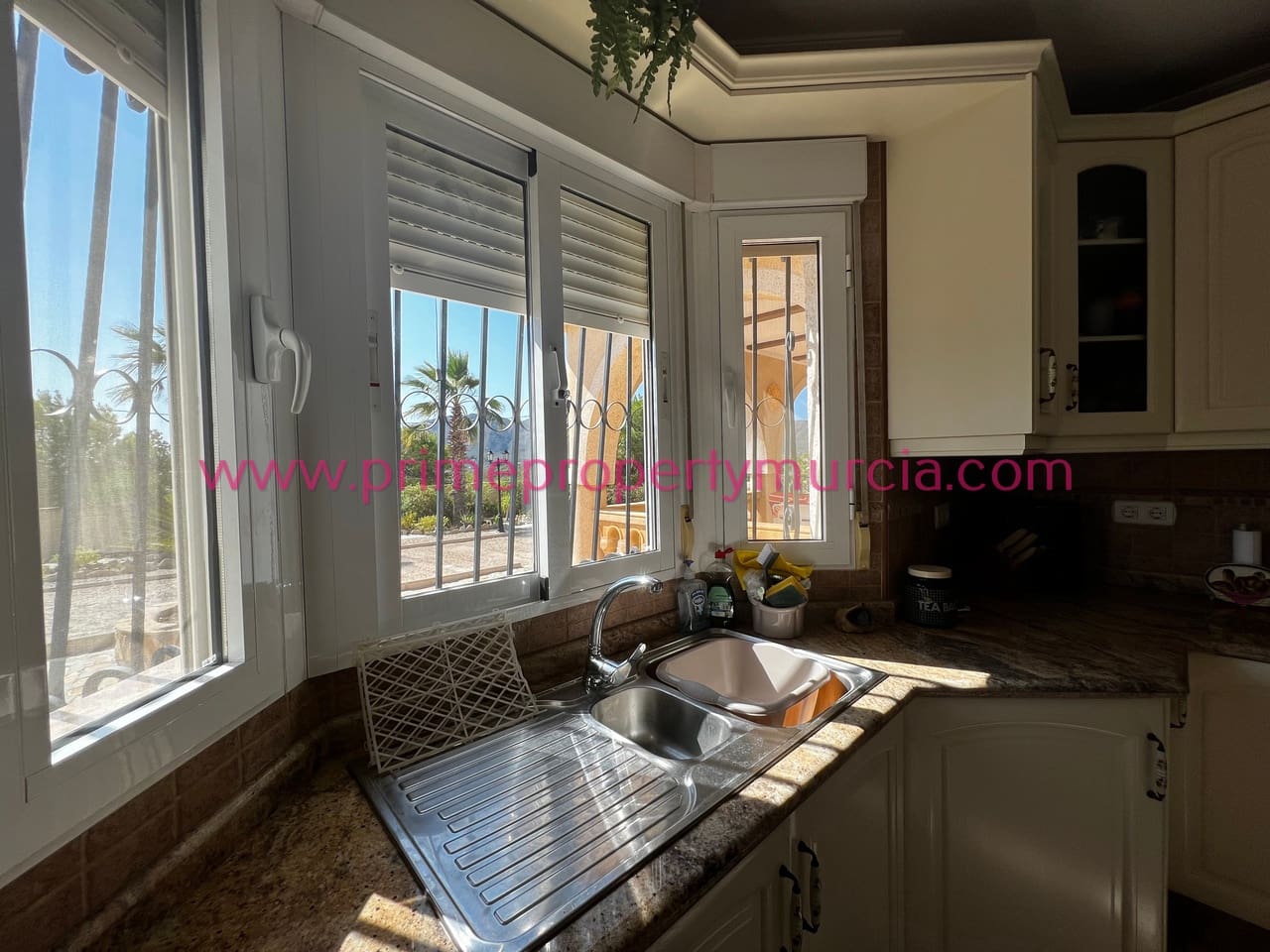 5 sypialnia Finka/Dom wiejski na sprzedaż w Leiva z basenem garażem - 535 000 € (Ref: 7693936)