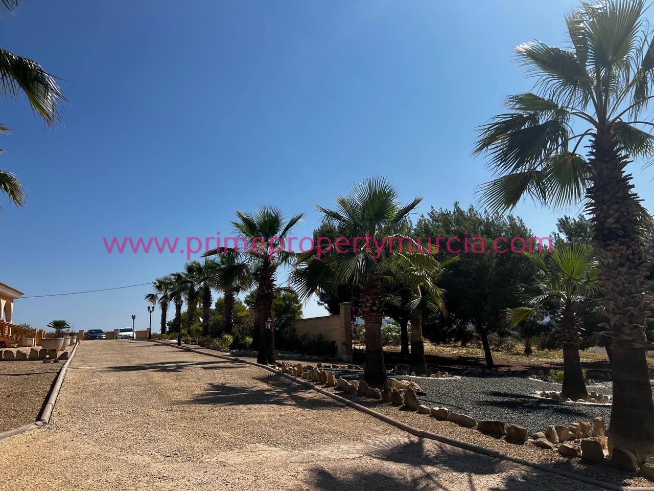 5 sypialnia Finka/Dom wiejski na sprzedaż w Leiva z basenem garażem - 535 000 € (Ref: 7693936)