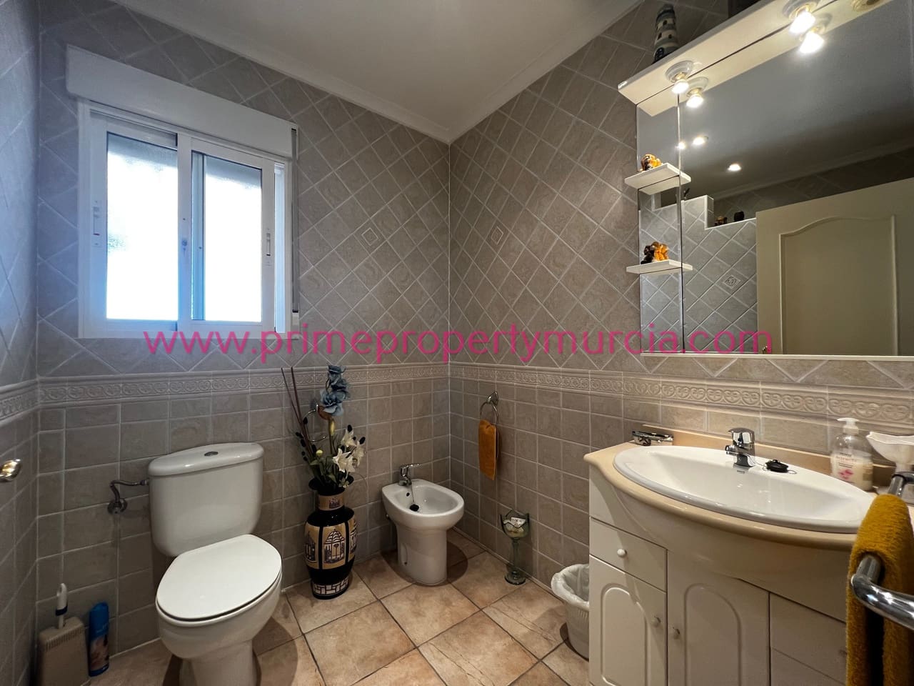 5 sypialnia Finka/Dom wiejski na sprzedaż w Leiva z basenem garażem - 535 000 € (Ref: 7693936)