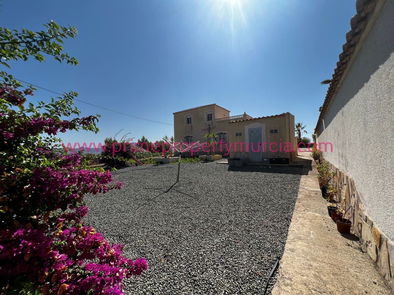 5 sypialnia Finka/Dom wiejski na sprzedaż w Leiva z basenem garażem - 535 000 € (Ref: 7693936)