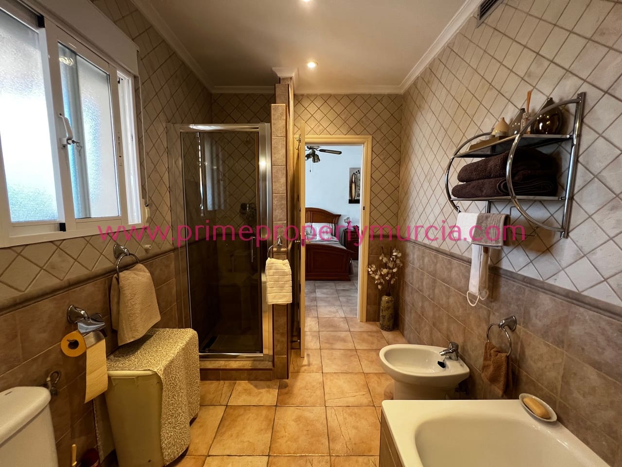 5 sypialnia Finka/Dom wiejski na sprzedaż w Leiva z basenem garażem - 535 000 € (Ref: 7693936)