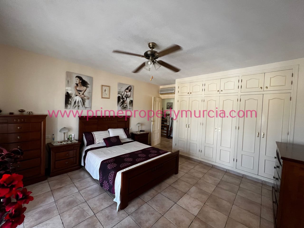 5 sypialnia Finka/Dom wiejski na sprzedaż w Leiva z basenem garażem - 535 000 € (Ref: 7693936)