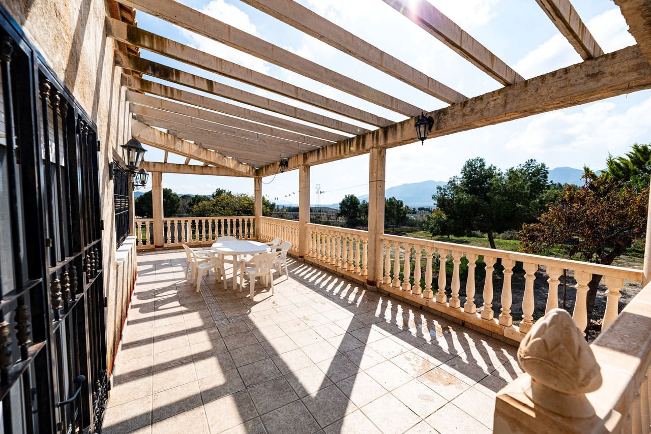 4 soverom Finca/Herregård til salgs i Leiva med garasje - € 399 000 (Ref: 7759877)