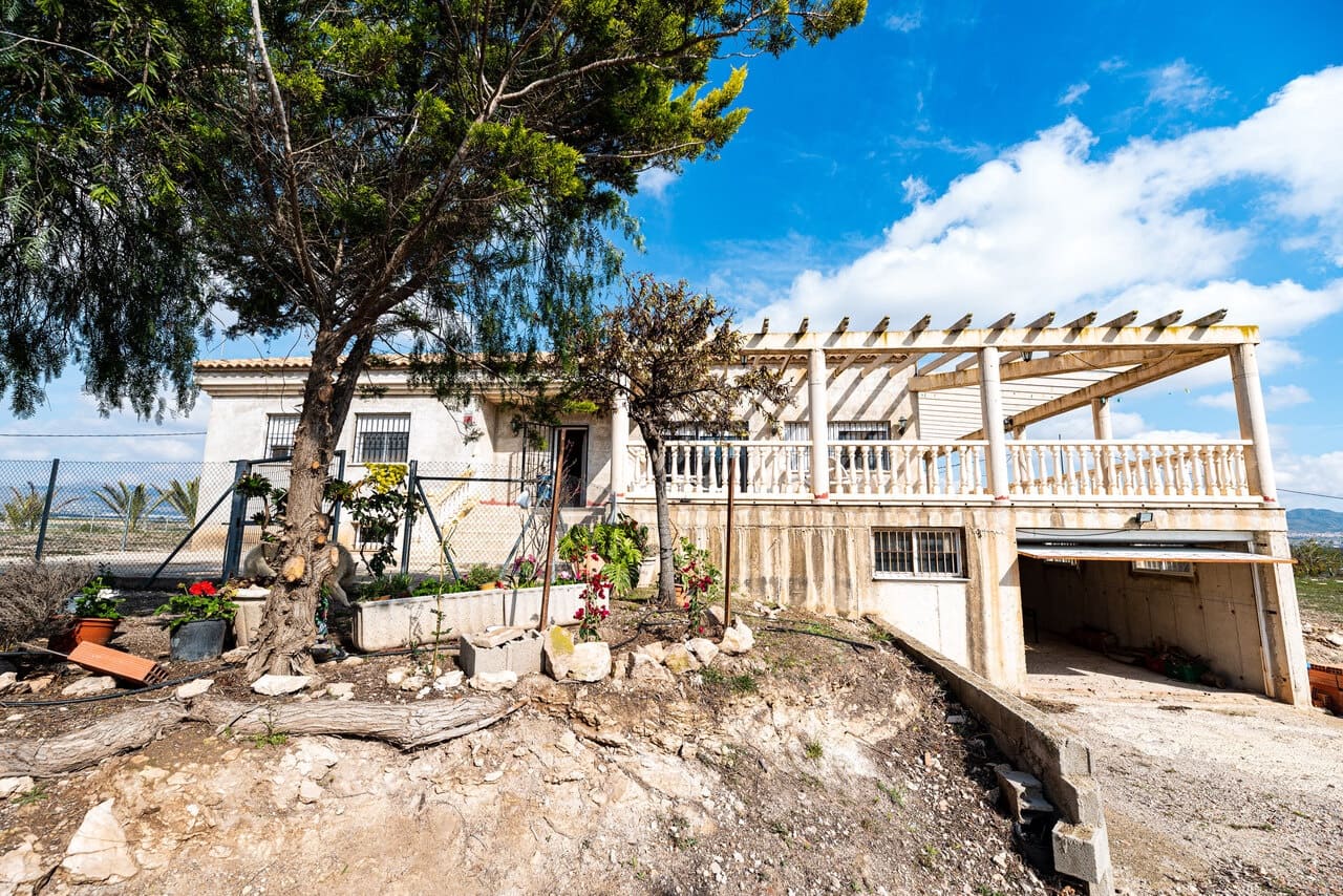 4 soverom Finca/Herregård til salgs i Leiva med garasje - € 399 000 (Ref: 7759877)