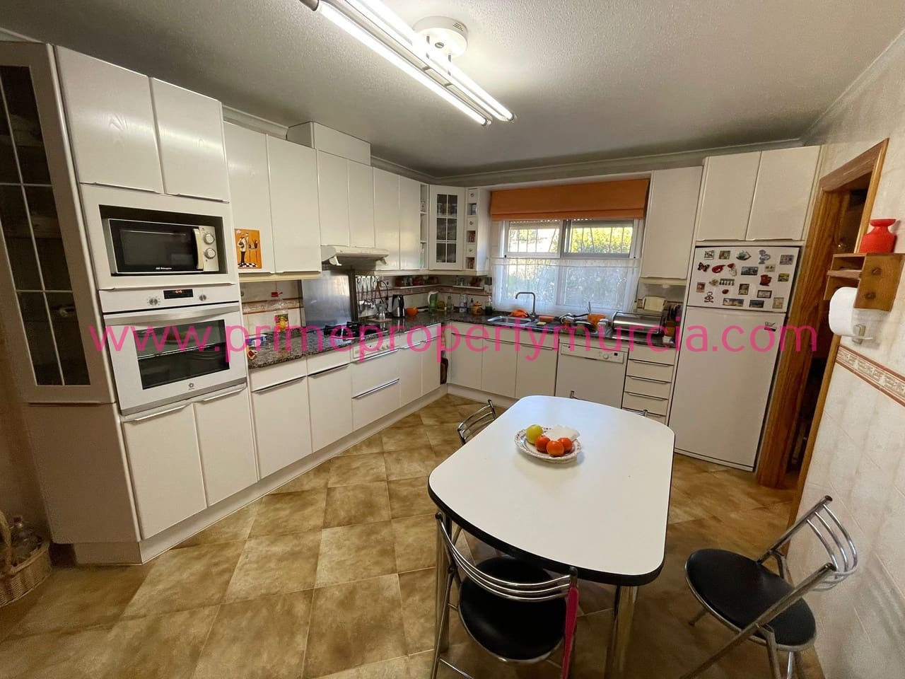 10 soveværelse Villa til salg i Totana med garage - € 460.000 (Ref: 8053513)