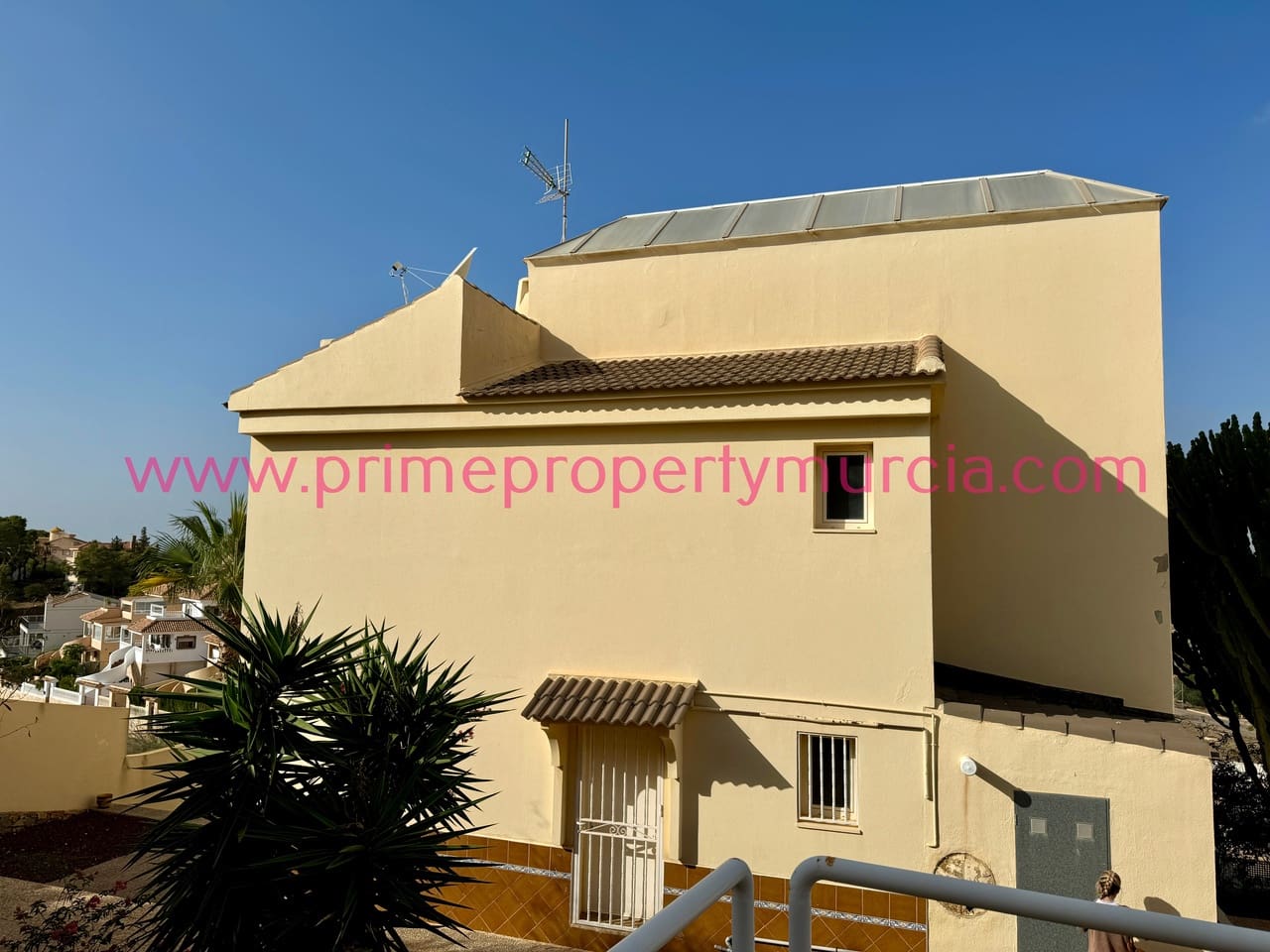 5 soveværelse Villa til salg i Isla Plana med swimmingpool garage - € 495.000 (Ref: 8697197)