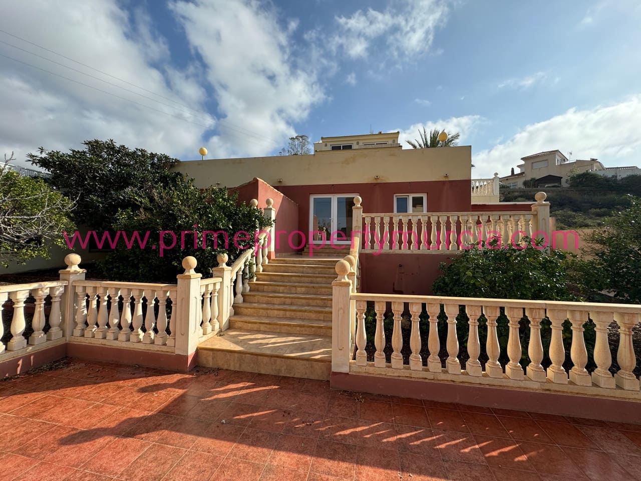 5 soveværelse Villa til salg i Isla Plana med swimmingpool garage - € 495.000 (Ref: 8697197)