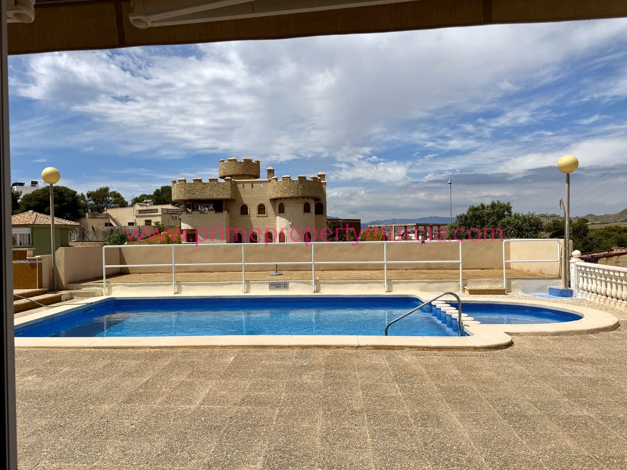 5 soveværelse Villa til salg i Isla Plana med swimmingpool garage - € 495.000 (Ref: 8697197)