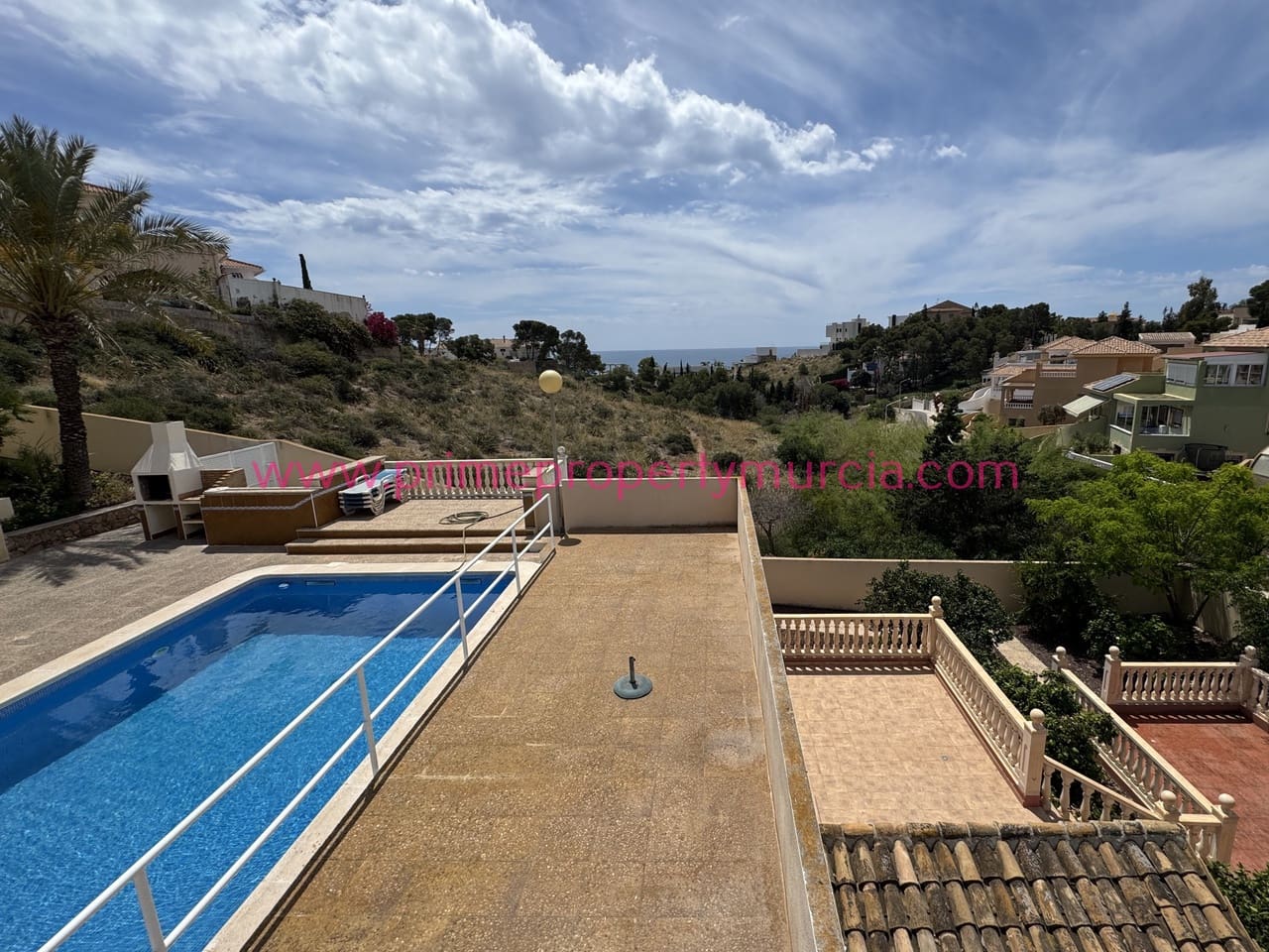 5 soveværelse Villa til salg i Isla Plana med swimmingpool garage - € 495.000 (Ref: 8697197)