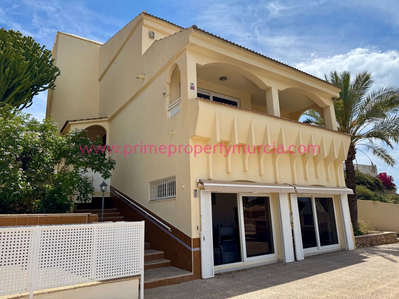 5 soveværelse Villa til salg i Isla Plana med swimmingpool garage - € 495.000 (Ref: 8697197)