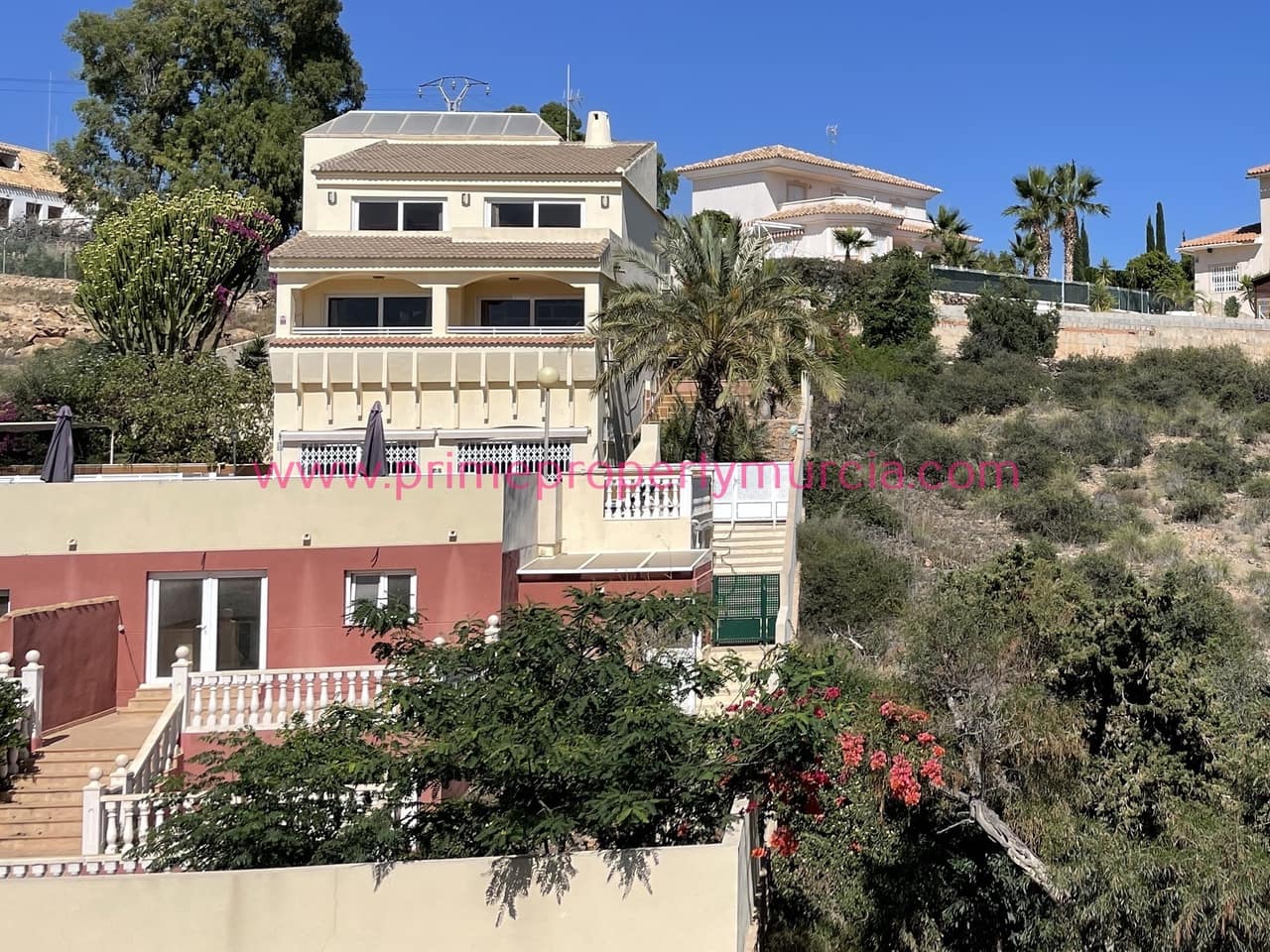 5 soveværelse Villa til salg i Isla Plana med swimmingpool garage - € 495.000 (Ref: 8697197)