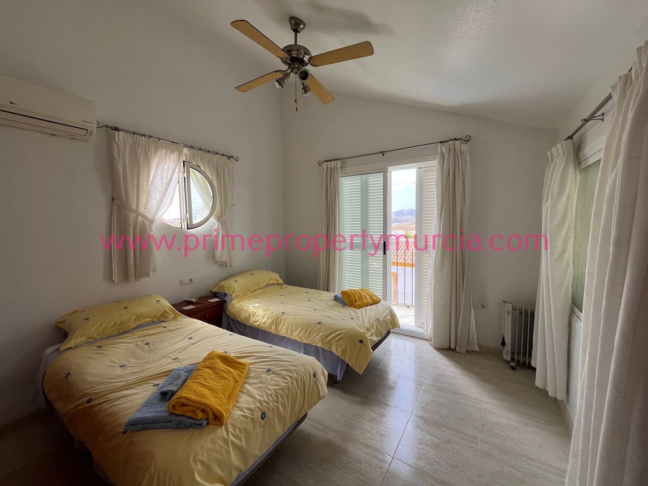 3 bedroom Villa for sale in Mazarron with pool garage - € 325,000 (Ref: 9135577)