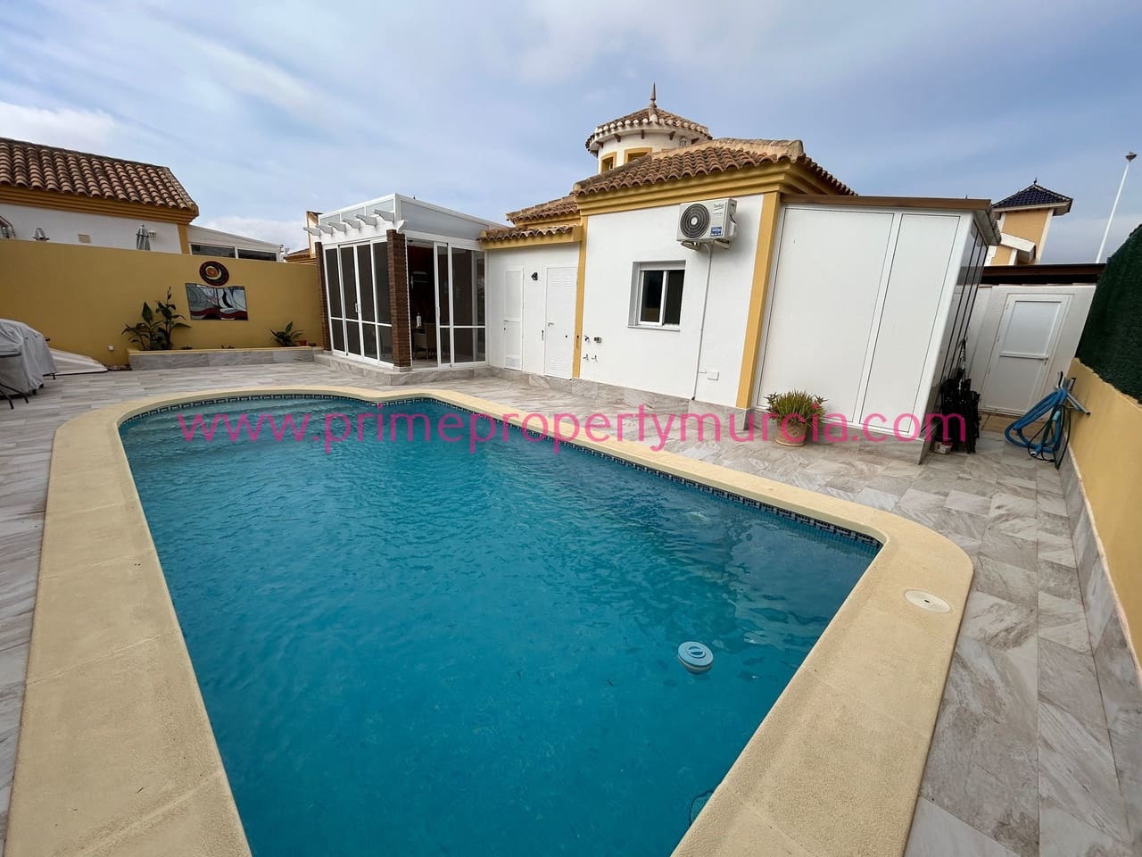 2 bedroom Villa for sale in Mazarron with pool garage - € 235,000 (Ref: 9301684)