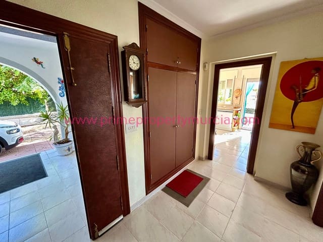 4 makuuhuone Huvila myytävänä paikassa Isla Plana, Cartagena mukana uima-altaan 
autotalli - 565 000 € (Ref: 9360843)