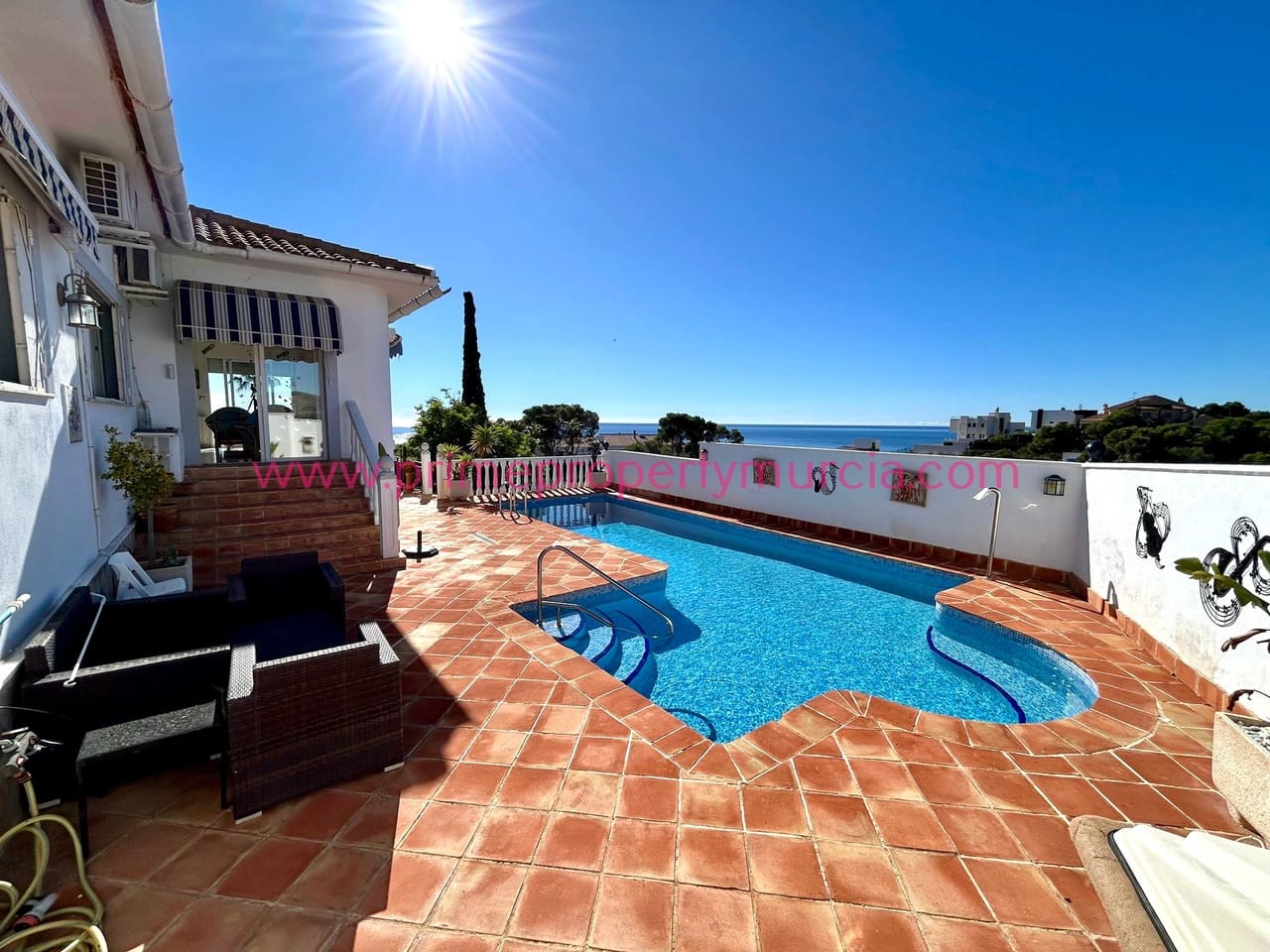 4 soverom Villa til salgs i Isla Plana med svømmebasseng garasje - € 565 000 (Ref: 9360843)