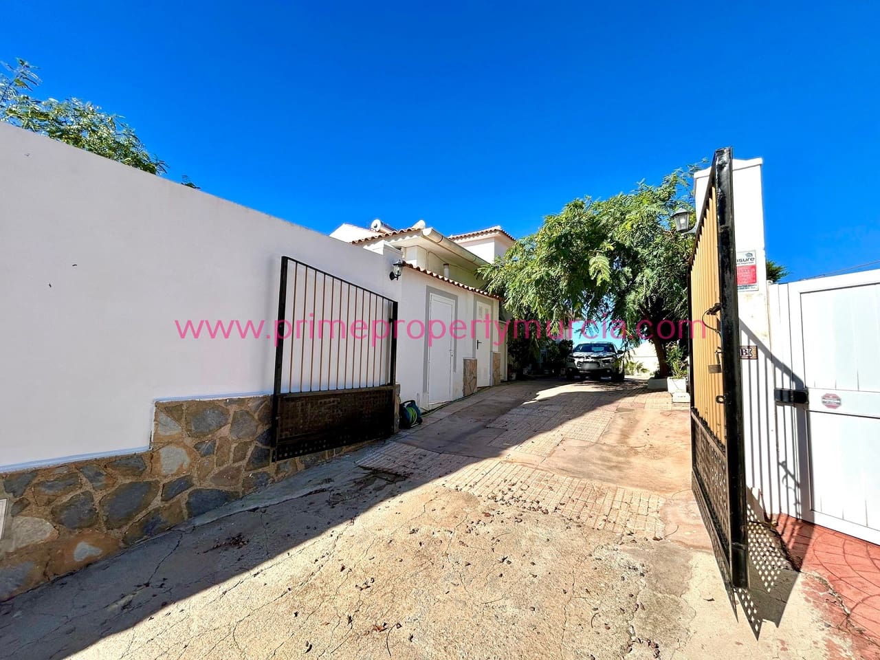 4 soverom Villa til salgs i Isla Plana med svømmebasseng garasje - € 565 000 (Ref: 9360843)