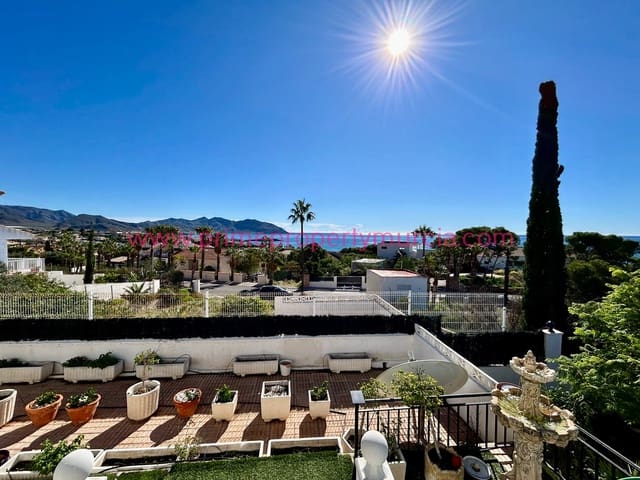 4 makuuhuone Huvila myytävänä paikassa Isla Plana, Cartagena mukana uima-altaan 
autotalli - 565 000 € (Ref: 9360843)