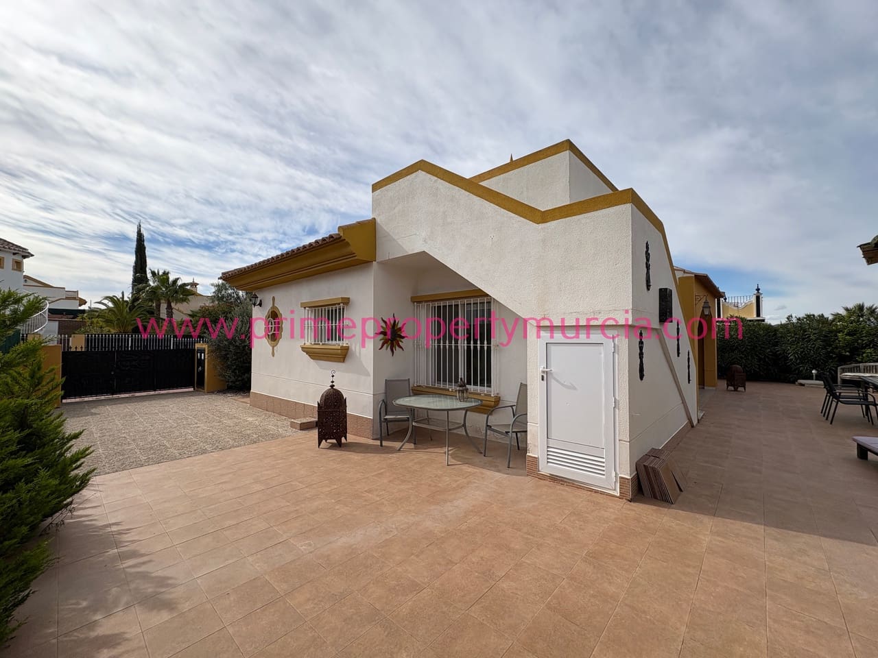 2 bedroom Villa for sale in Mazarron with garage - € 229,995 (Ref: 9580450)