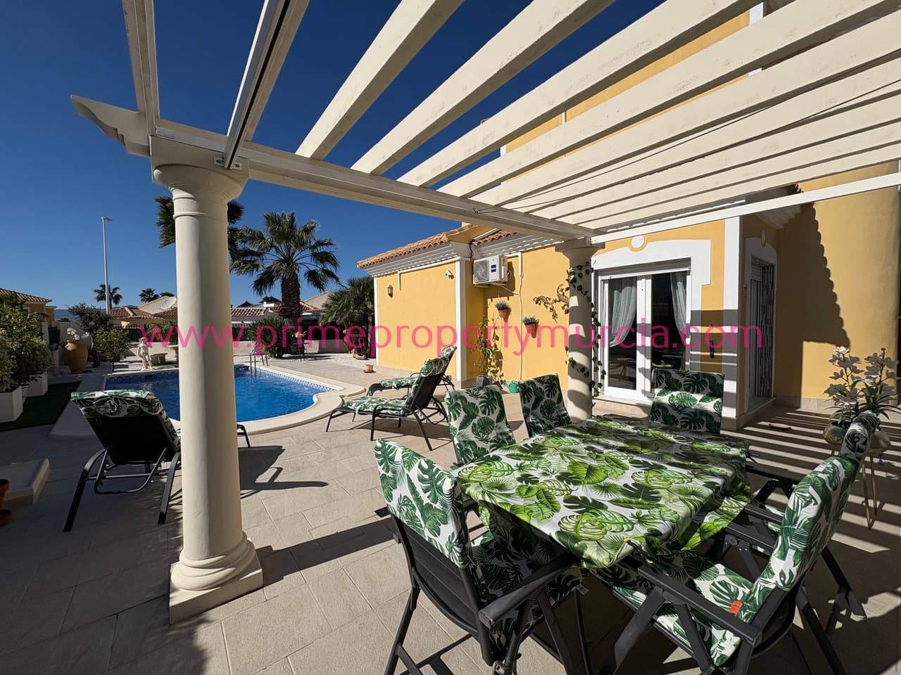 3 bedroom Villa for sale in Mazarron with pool garage - € 329,000 (Ref: 9598497)