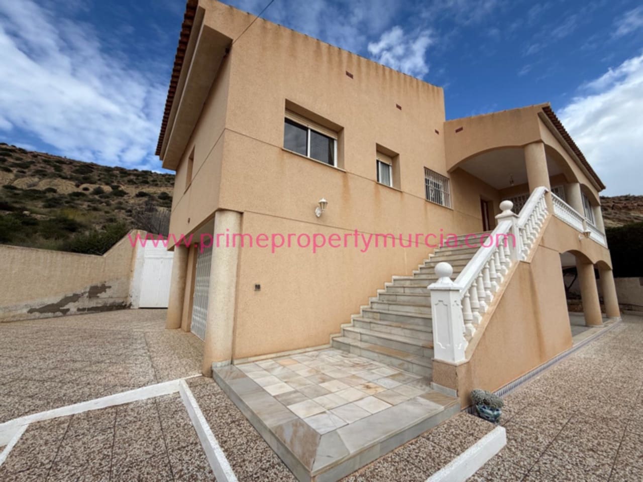 5 makuuhuone Huvila myytävänä paikassa Bolnuevo mukana uima-altaan 
autotalli - 699 000 € (Ref: 9626146)