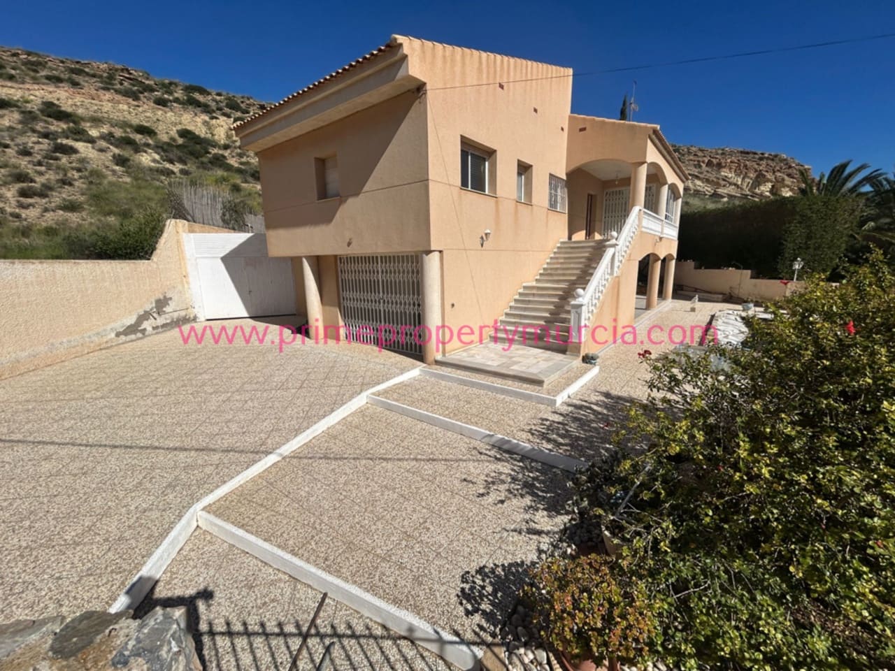 5 makuuhuone Huvila myytävänä paikassa Bolnuevo mukana uima-altaan 
autotalli - 699 000 € (Ref: 9626146)