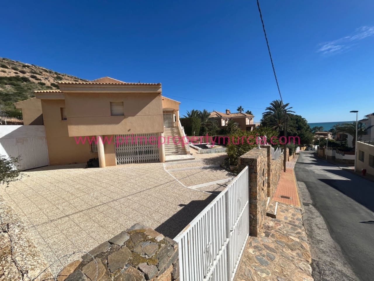 5 makuuhuone Huvila myytävänä paikassa Bolnuevo mukana uima-altaan 
autotalli - 699 000 € (Ref: 9626146)