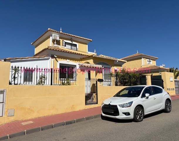 Chalet de 3 habitaciones en Mazarrón en venta con piscina garaje - 320.000 € (Ref: 9685649)