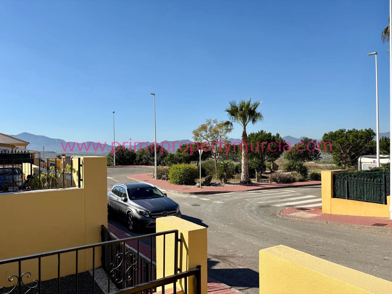 2 slaapkamer Halfvrijstaande villa te koop in Mazarron met garage - € 119.000 (Ref: 9685650)