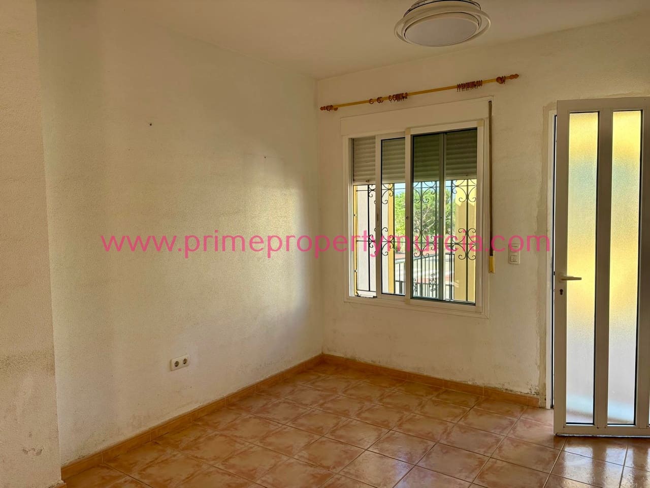 2 slaapkamer Halfvrijstaande villa te koop in Mazarron met garage - € 119.000 (Ref: 9685650)