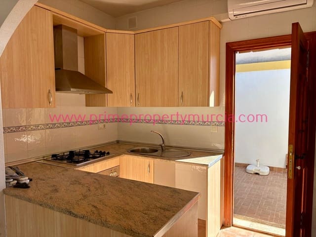 2 slaapkamer Halfvrijstaande villa te koop in Mazarrón met garage - € 119.000 (Ref: 9685650)