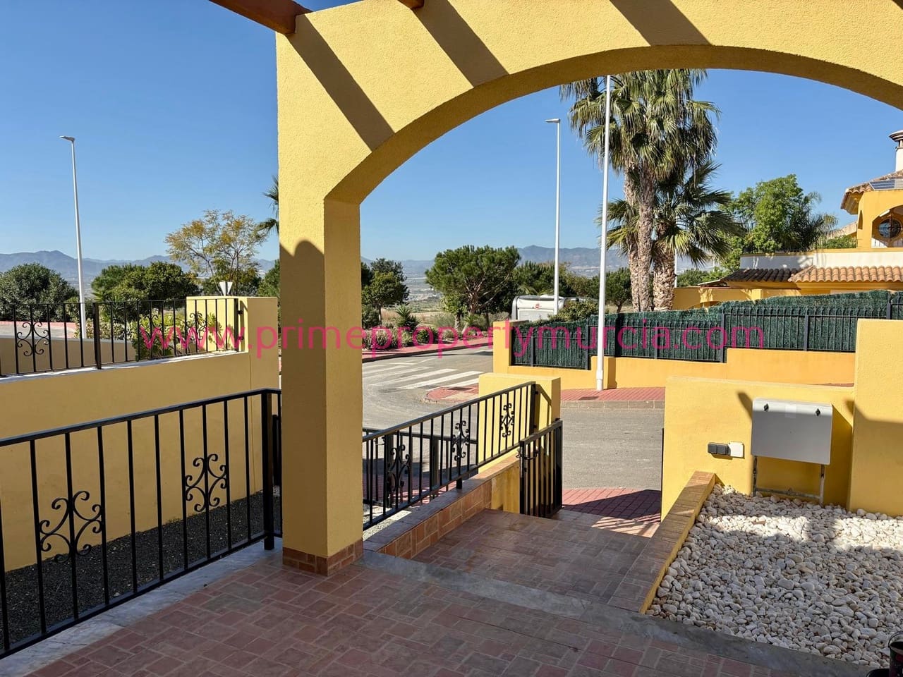 2 slaapkamer Halfvrijstaande villa te koop in Mazarron met garage - € 119.000 (Ref: 9685650)