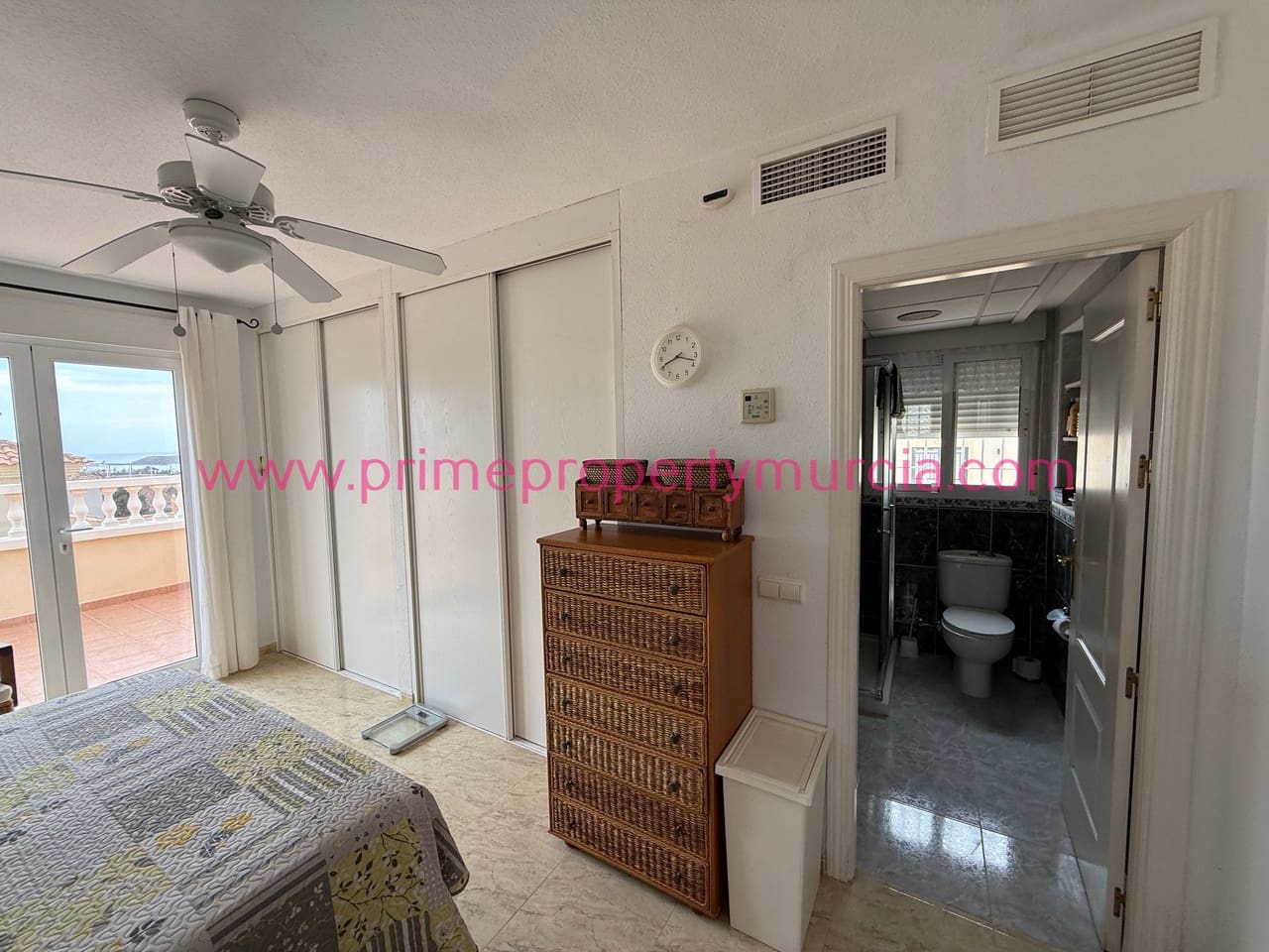 4 bedroom Villa for sale in Bolnuevo with pool garage - € 480,000 (Ref: 9733804)