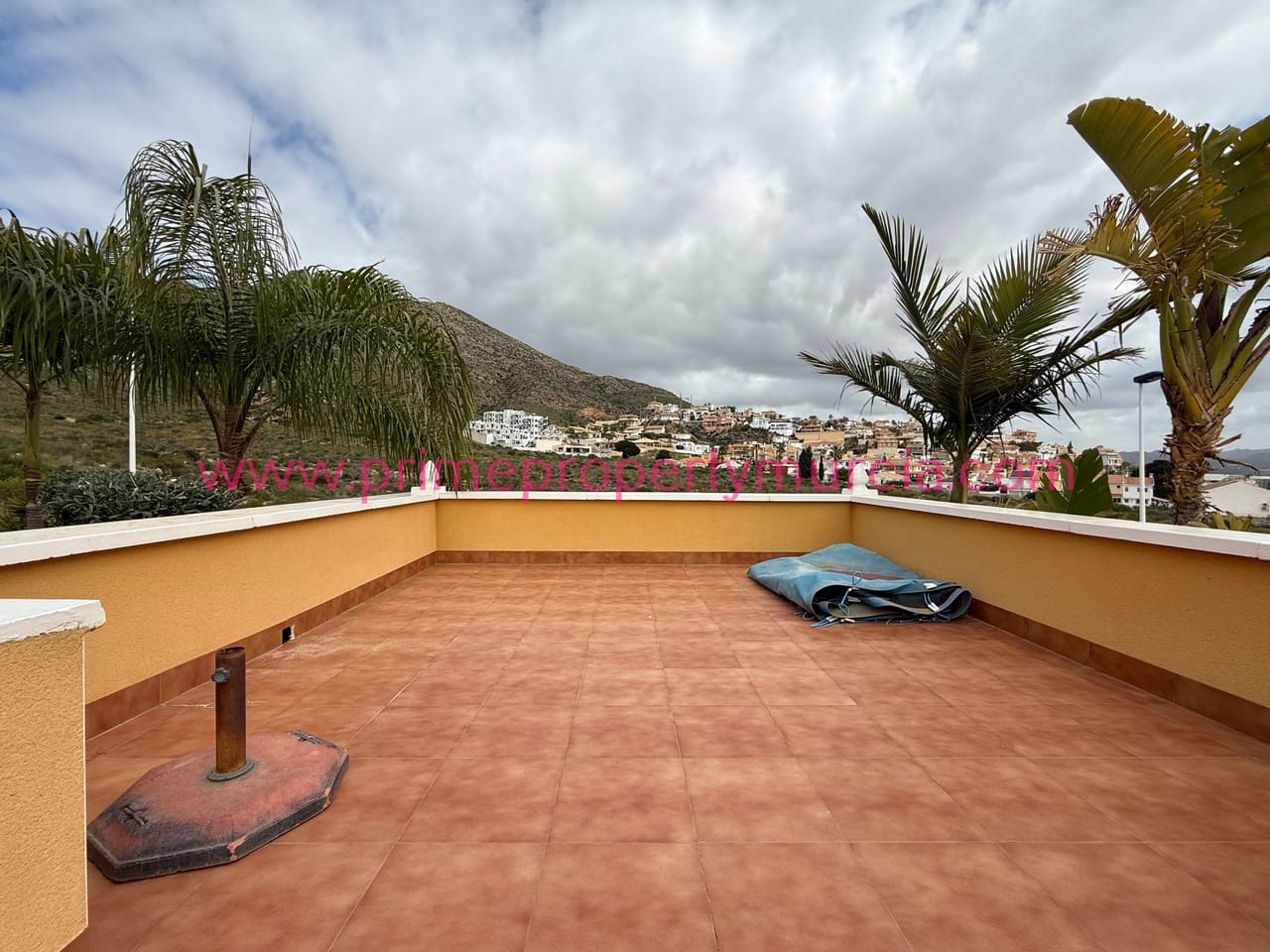 4 bedroom Villa for sale in Bolnuevo with pool garage - € 480,000 (Ref: 9733804)