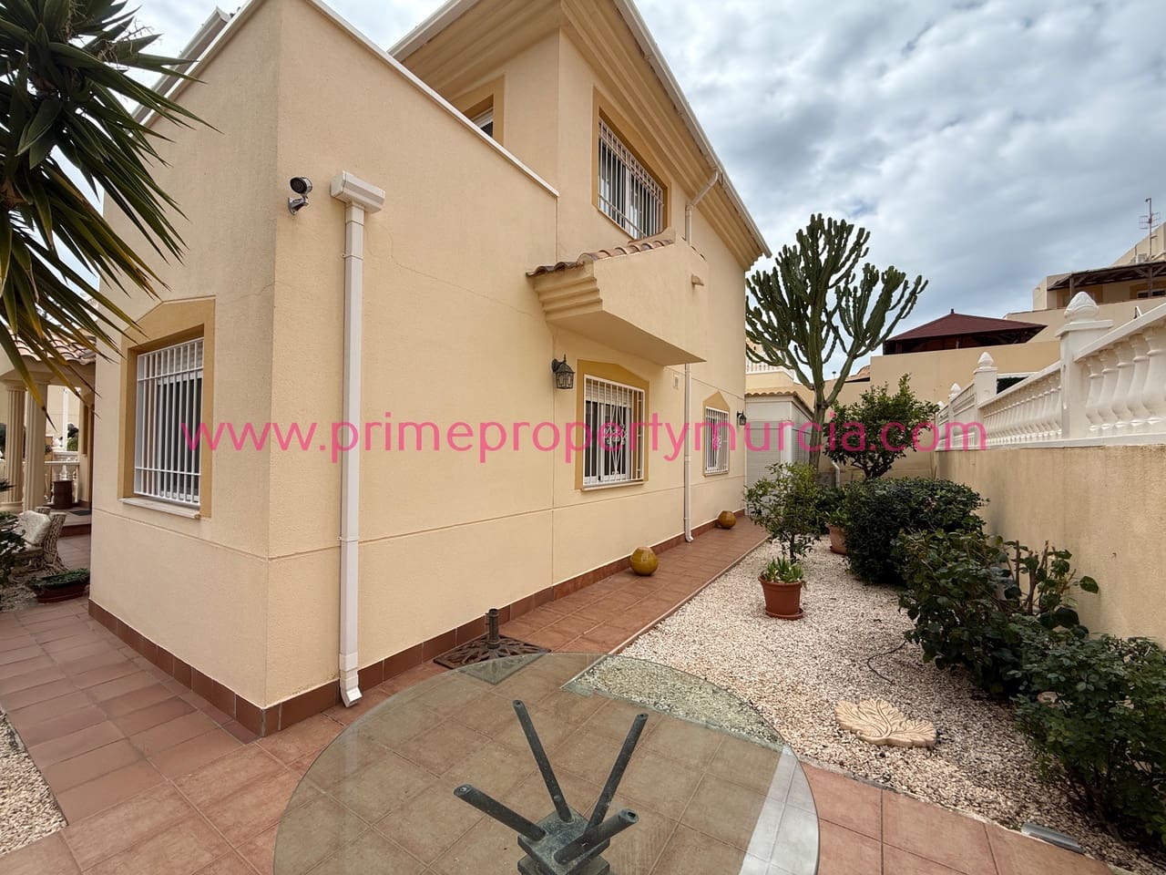 4 bedroom Villa for sale in Bolnuevo with pool garage - € 480,000 (Ref: 9733804)