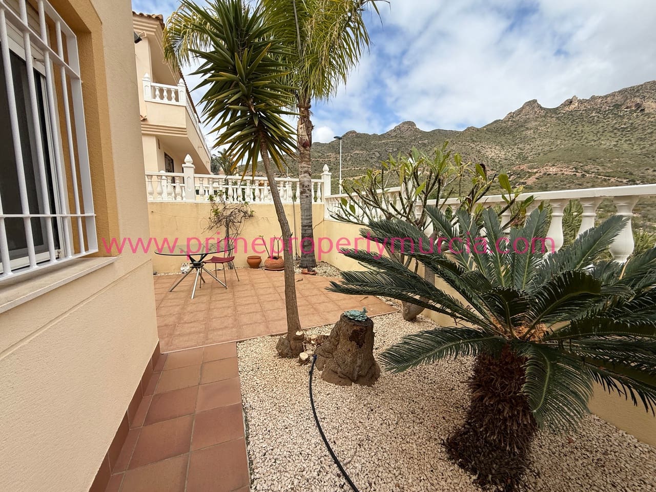 4 bedroom Villa for sale in Bolnuevo with pool garage - € 480,000 (Ref: 9733804)